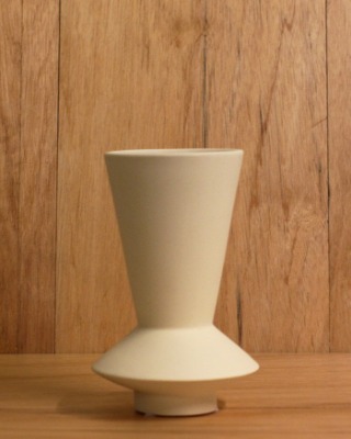Ivory vase_large